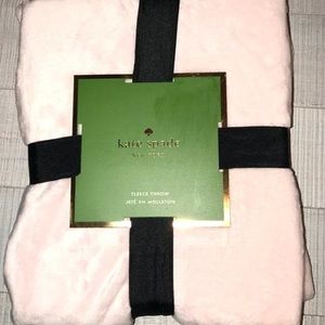 baby pink fluffy blanket